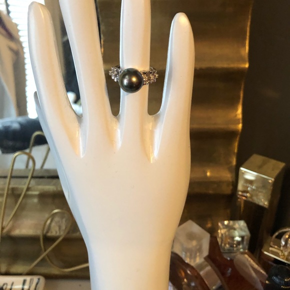 Tahitian Black Pearl & Diamond Ring - Picture 2 of 4